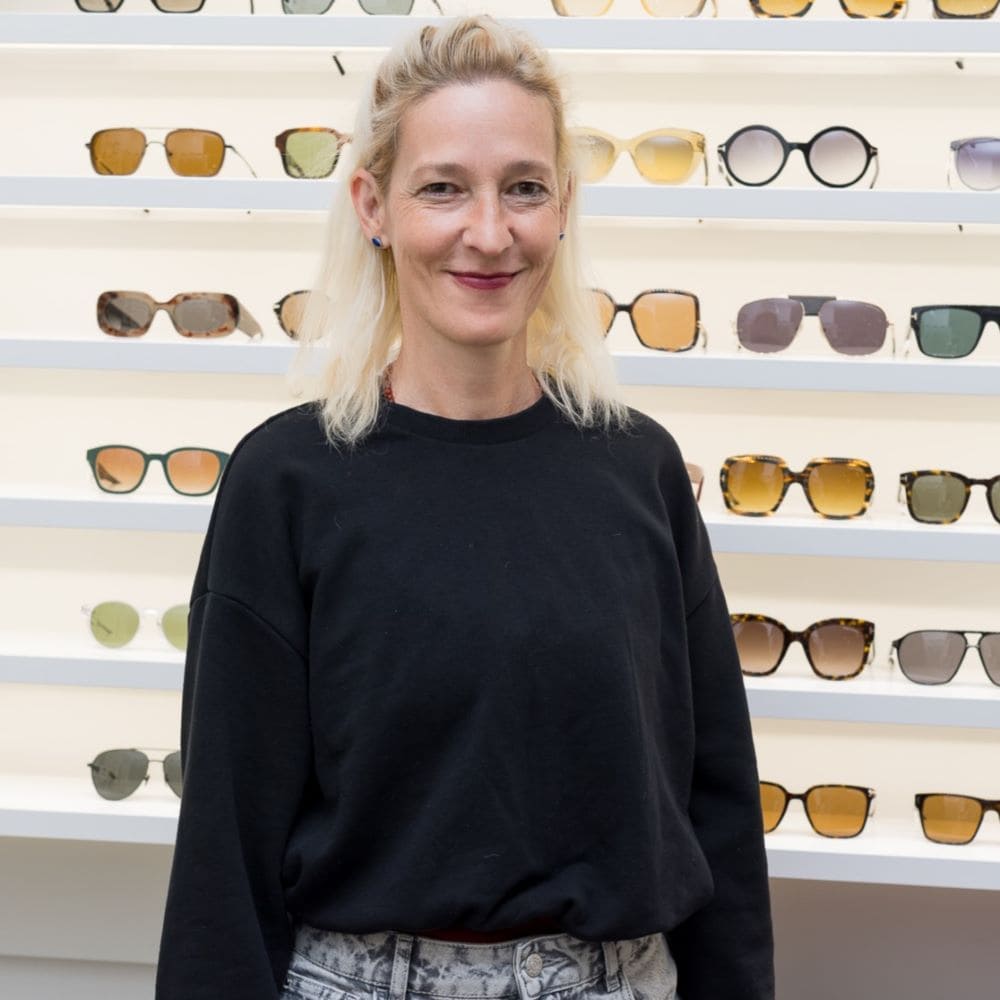 Nadine Menge, Augenoptikerin, Kontaktlinsenspezialistin und Heilpraktikerin bei GRONDE Sehen & Hören in Augsburg, Maximilianstraße Nadine Menge, Augenoptikerin, Kontaktlinsenspezialistin und Heilpraktikerin bei Optiker Gronde in Augsburg in der Maximilianstraße