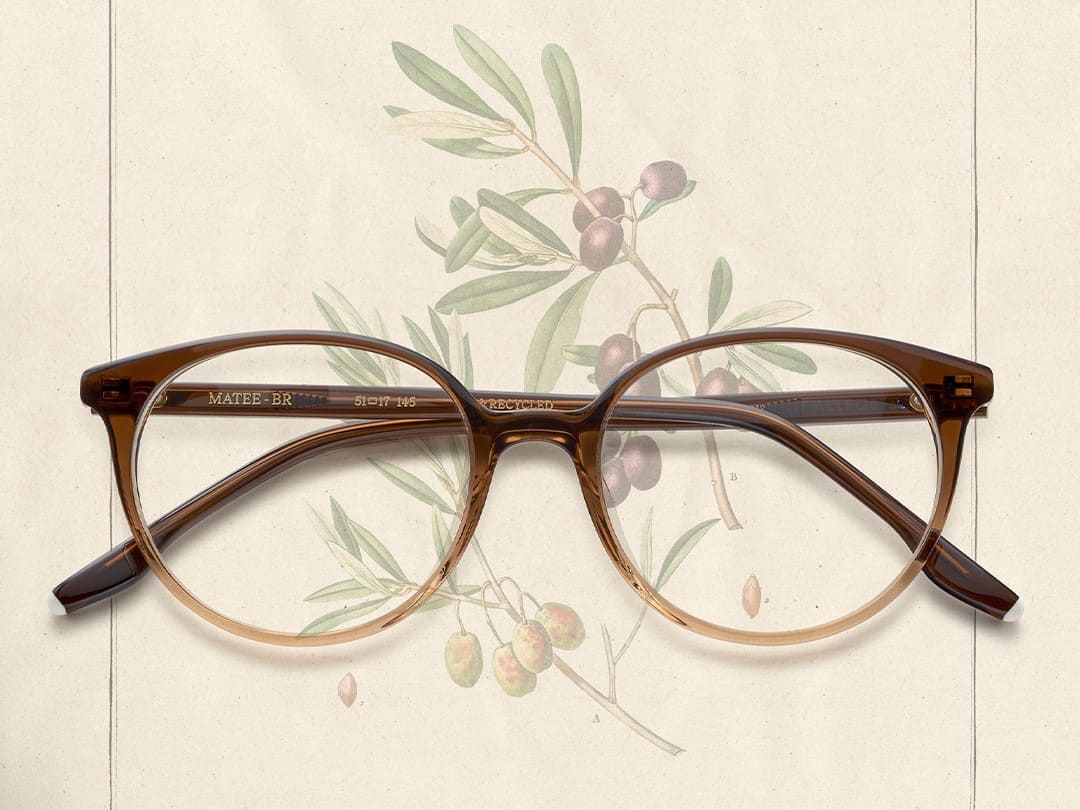 Acetat-Brille mit Braun-Beige-Verlauf zeigt Transparenz, einer der Brillen Trends 2023 im Blog von Optiker Gronde