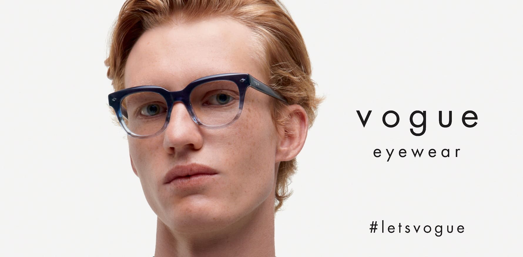 Junger Mann mit Vogue Brille von Optiker Gronde
