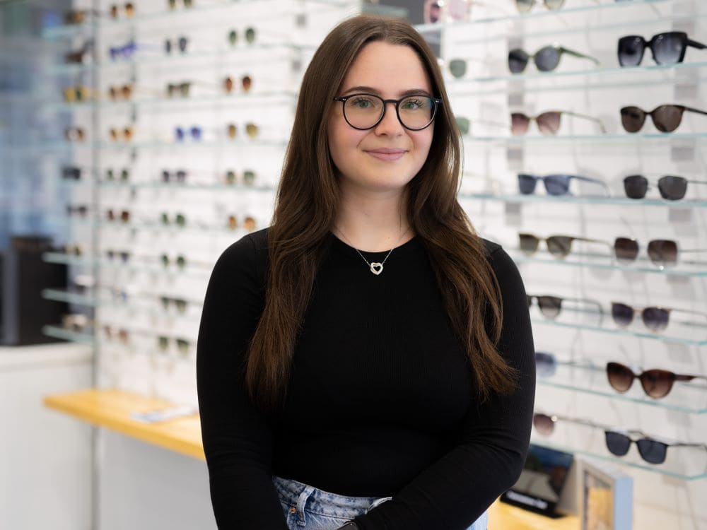 Veronica Klapproth, Auszubildende in der Augenoptik bei Optiker Gronde, Bobingen