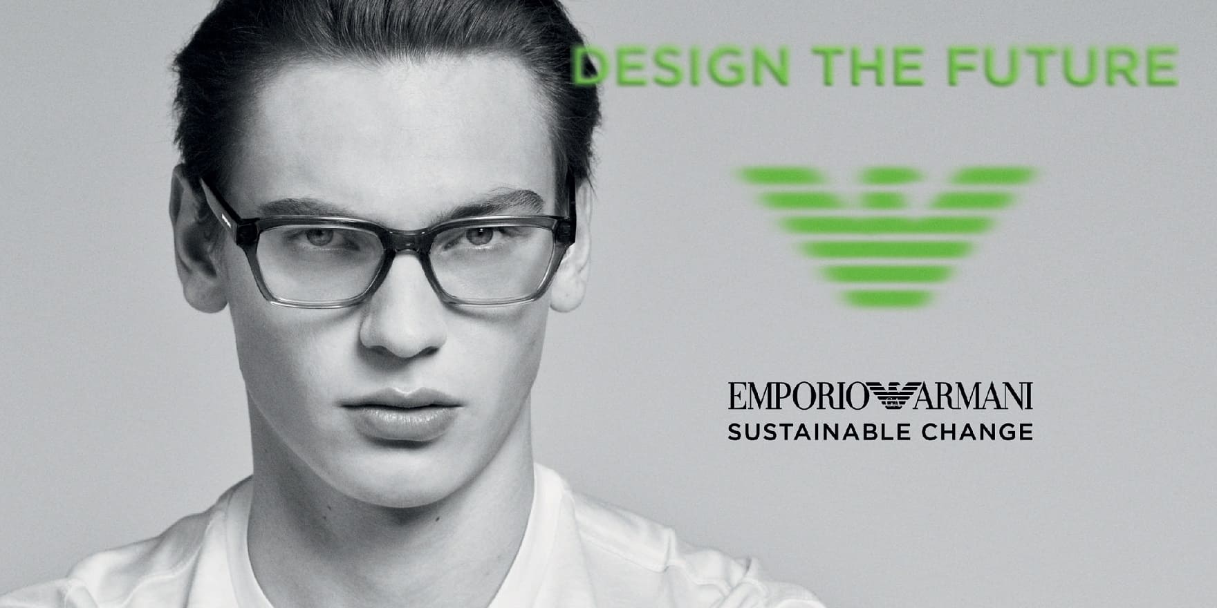 Junger Mann mit Emporio Armani Brille von Optik Gronde