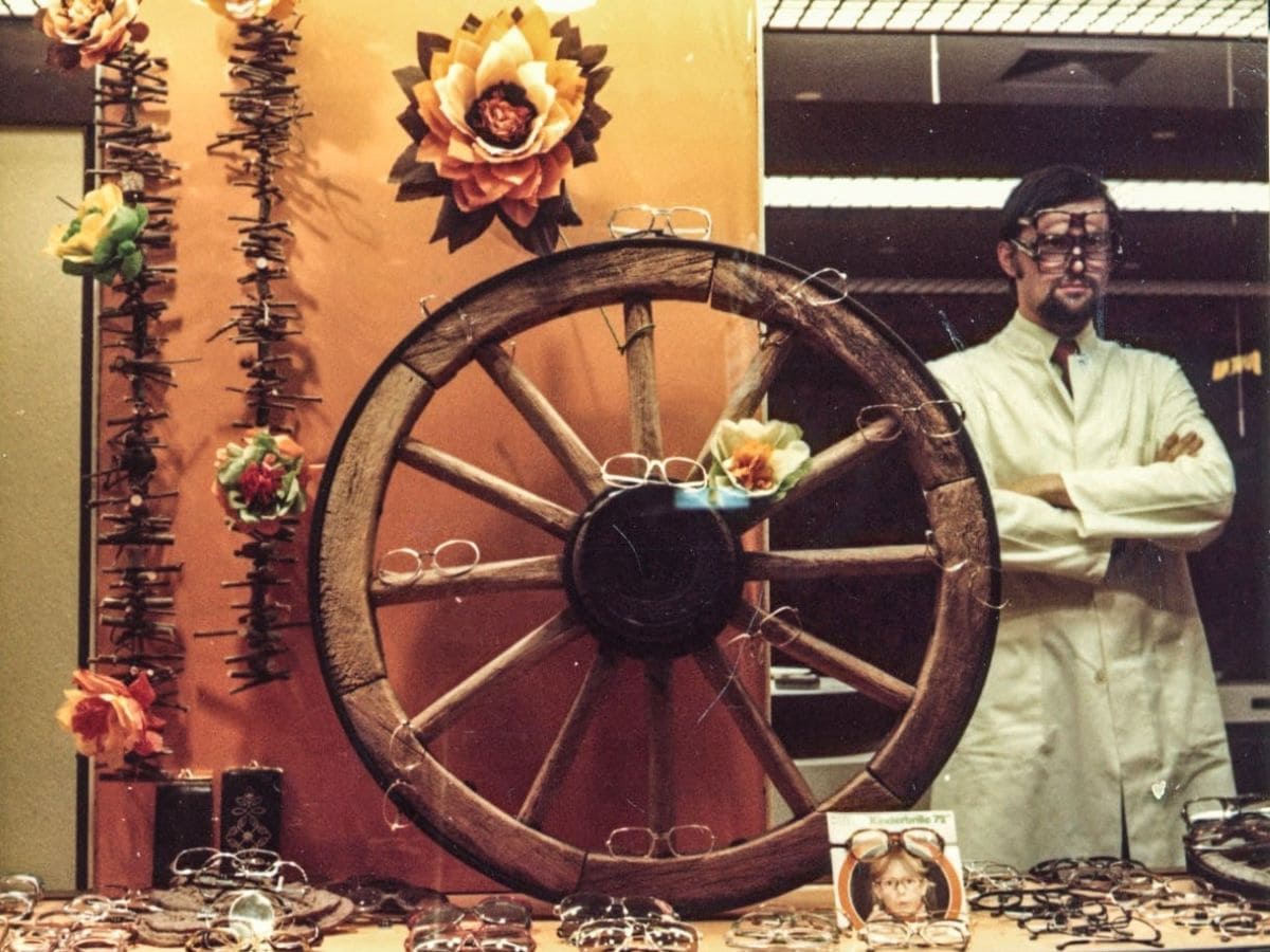 Retro is back. 70er Jahre Schaufenster bei GRONDE im Schwabencenter Gronde im Schwabencenter in den 70ern. Schaufenster-Deko