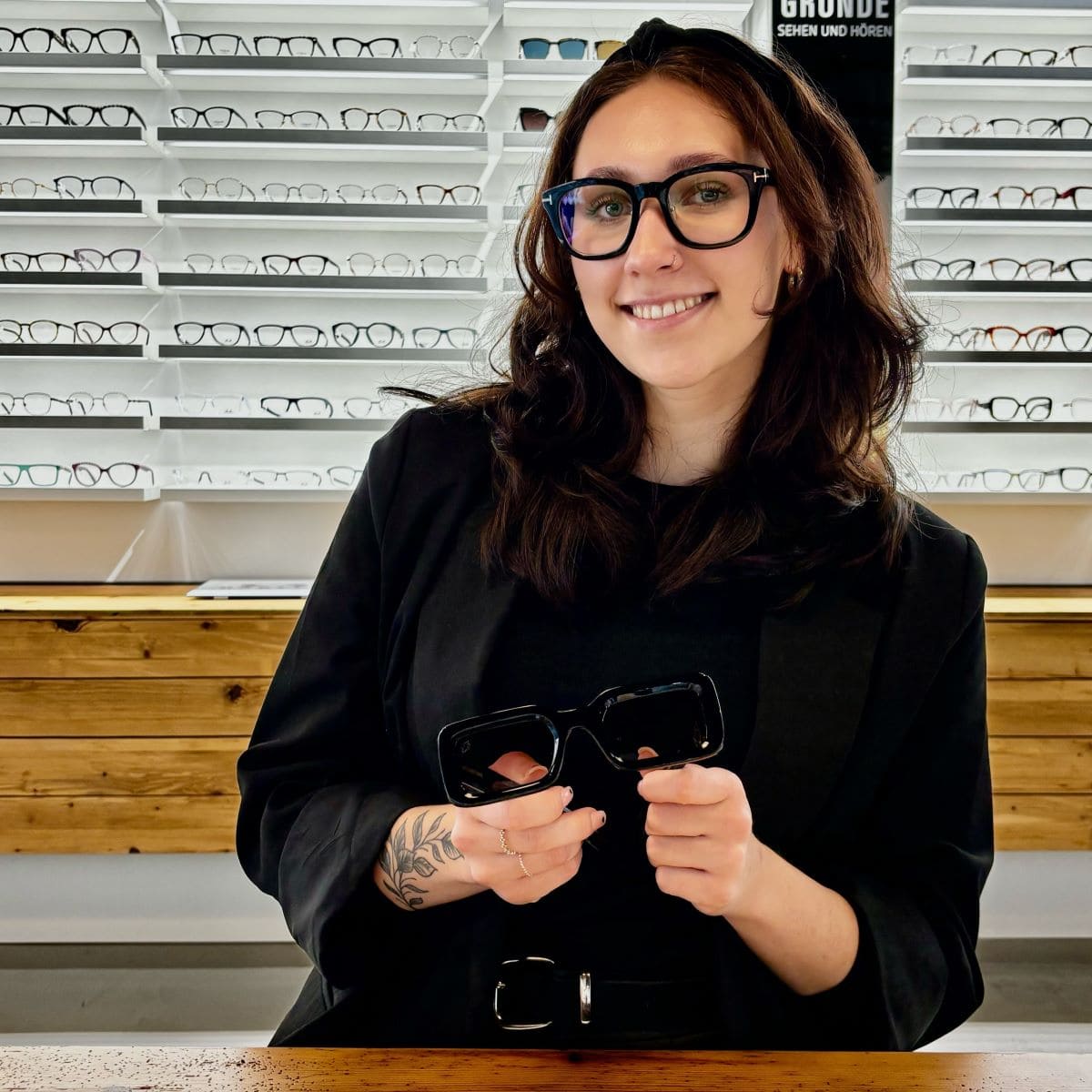 Selina Losert, Auszubildende Augenoptikerin bei GRONDE in Augsburg am Hauptbahnhof