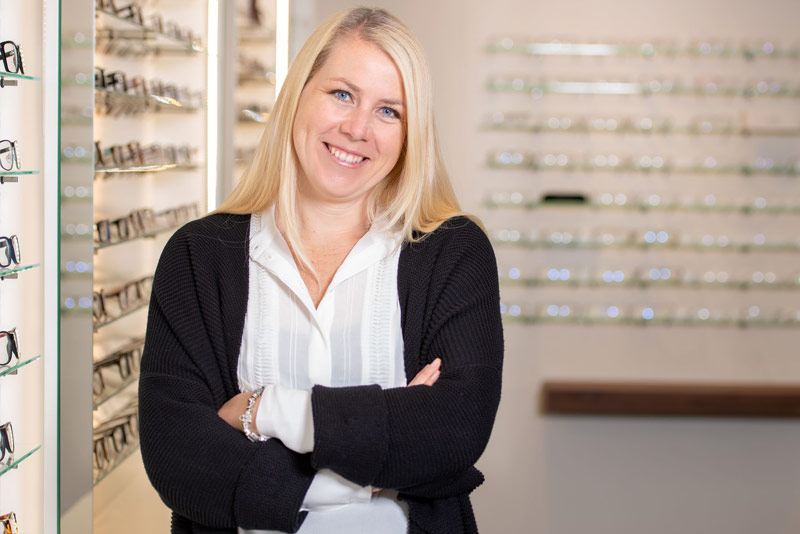 Sabine Lermer, Augenoptikermeisterin und Werkstatt-Leitung bei Optik Gronde in Schwabmünchen